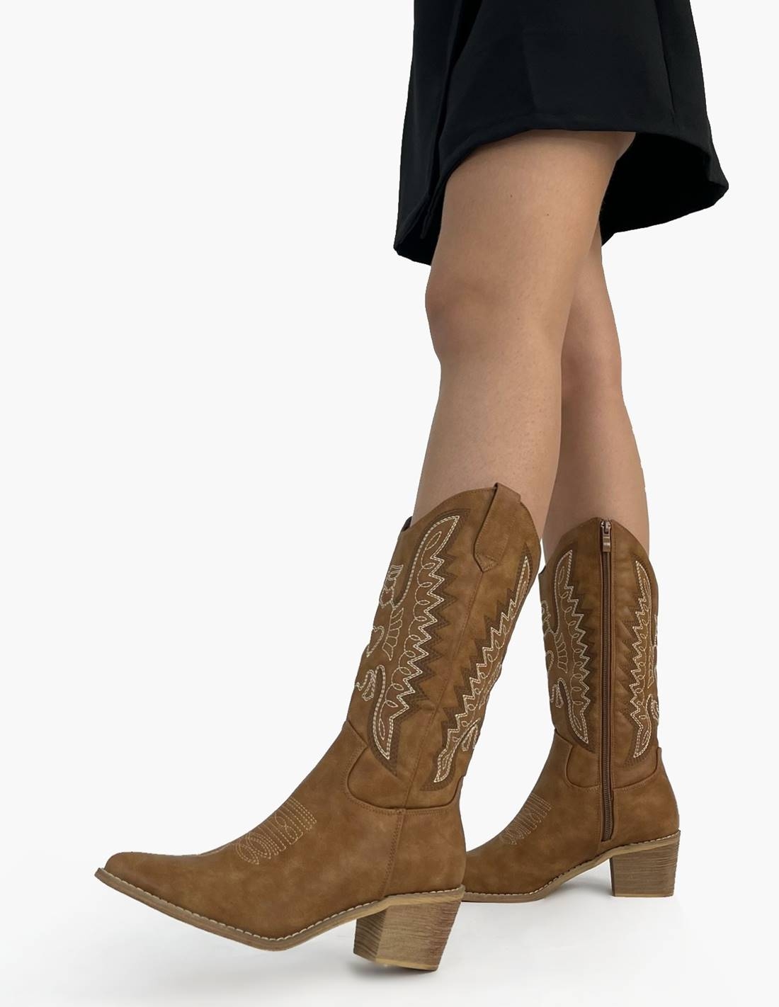 Botas cowboy camel | Bordado decorativo