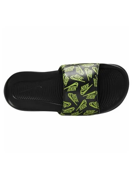 Chancla Nike Victori One Negra Logos Verdes Hombre