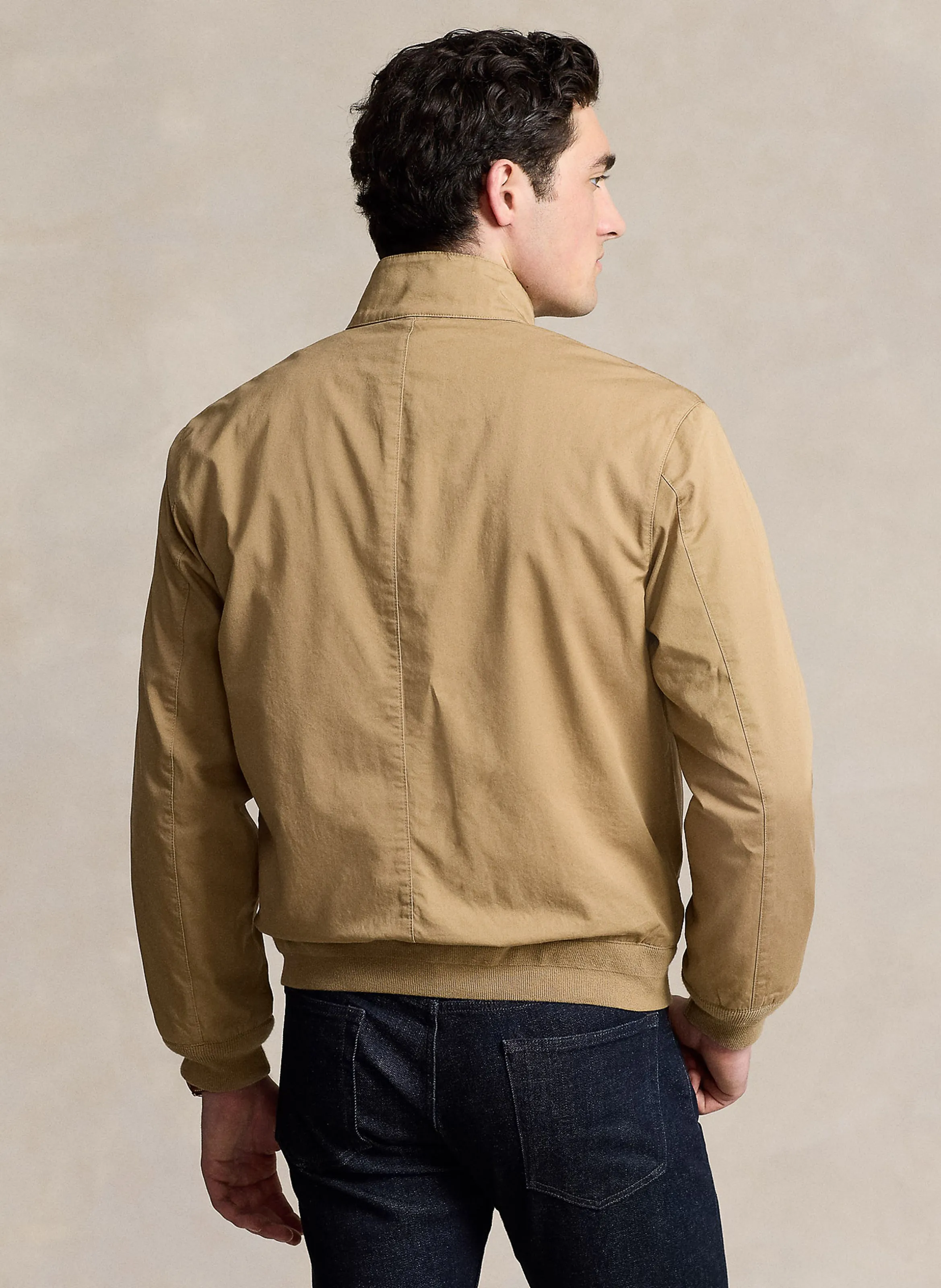 Chaqueta recta de algodón con cuello alto en beige