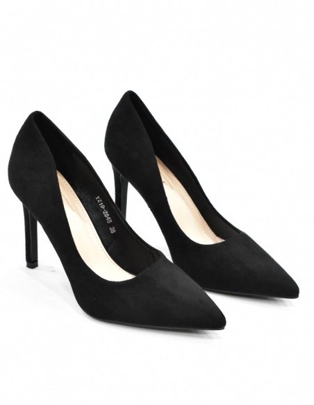 Stiletto negro de tacon fino