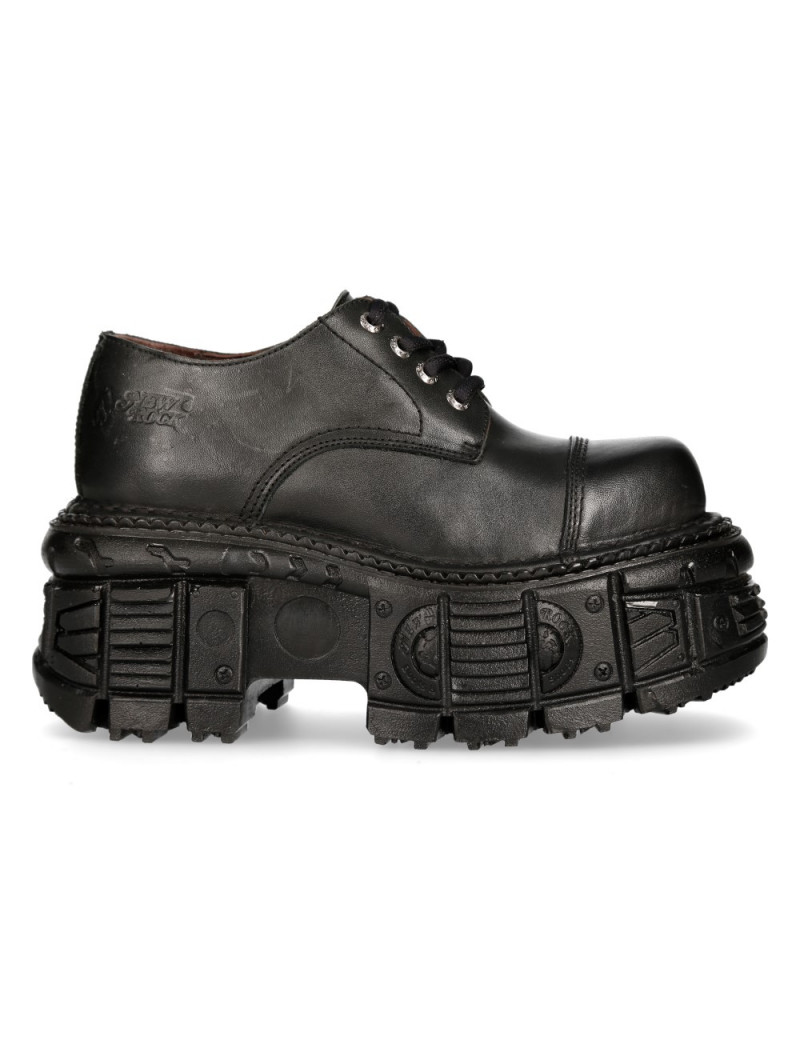 ZAPATOS CON PLATAFORMA TANKE NEGROS CON CORDONES