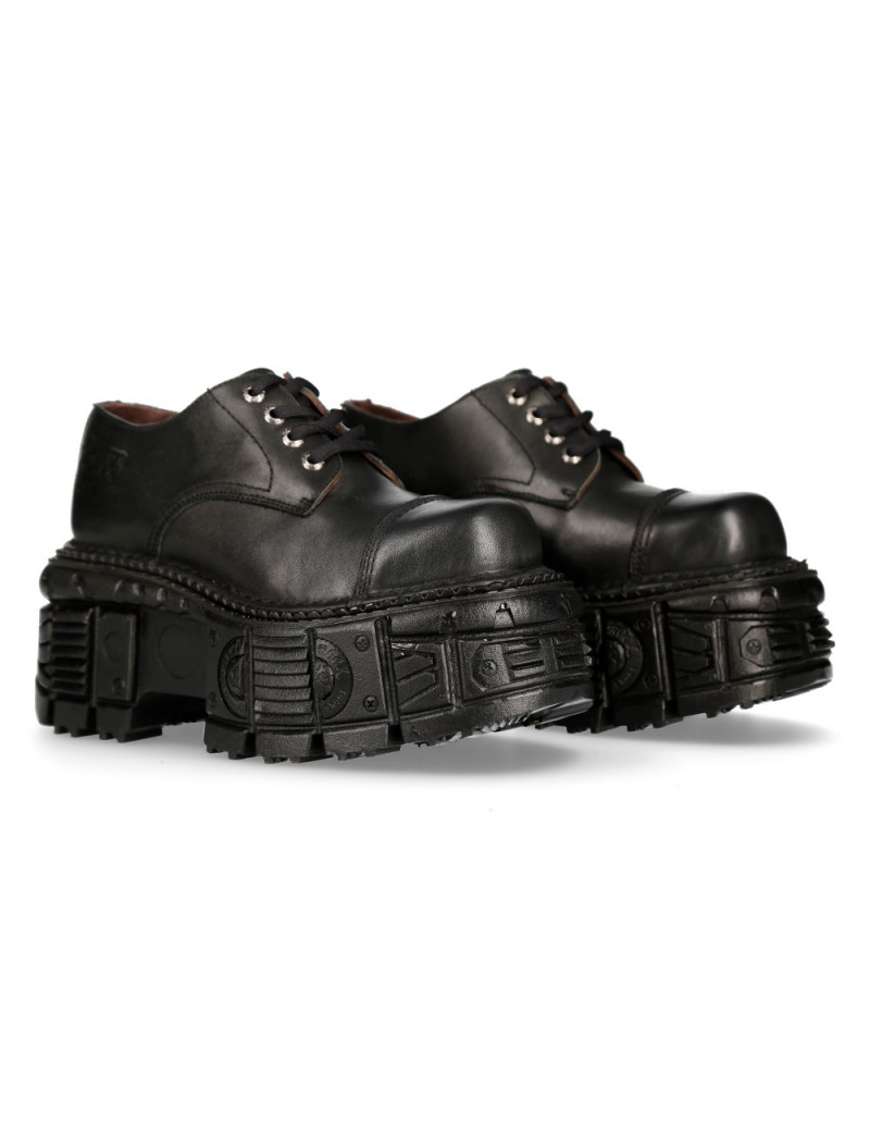 ZAPATOS CON PLATAFORMA TANKE NEGROS CON CORDONES